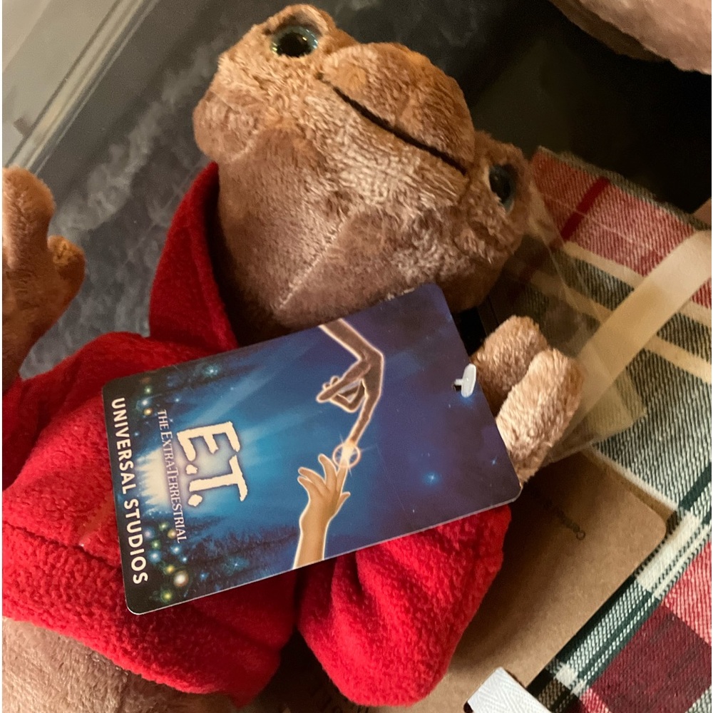 Limited edition ET plushy red hoodie 40th anniversary
